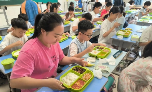 智慧食安系统校园家长陪餐方案